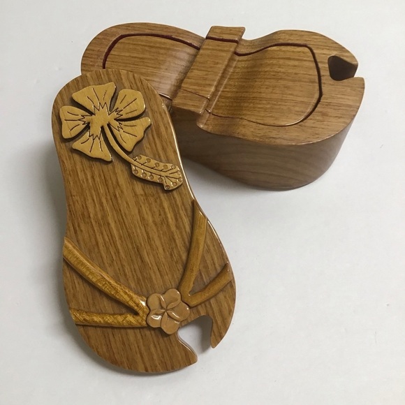 Flip Flop Wood Puzzle Box Secret Jewelry Box Polished Velvet Lined Hawaii Floral - Picture 2 of 16